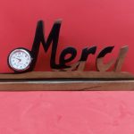 MONTRE POUR BUREAU EN BOIS 2