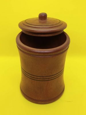 POT AVEC COUVERCLE – Image 1