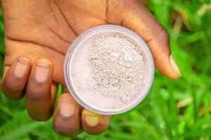 POUDRE LIBRE MINERALE ET MATIFIANTE – Image 1