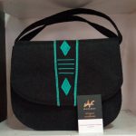 SAC BANDOULIERE BRODE APO'MI