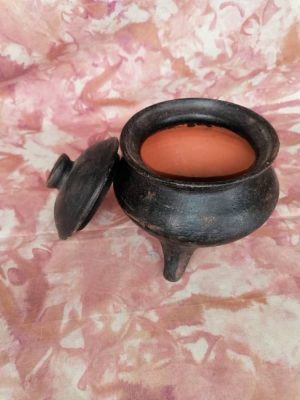 VASE A 3 PIEDS – Image 1